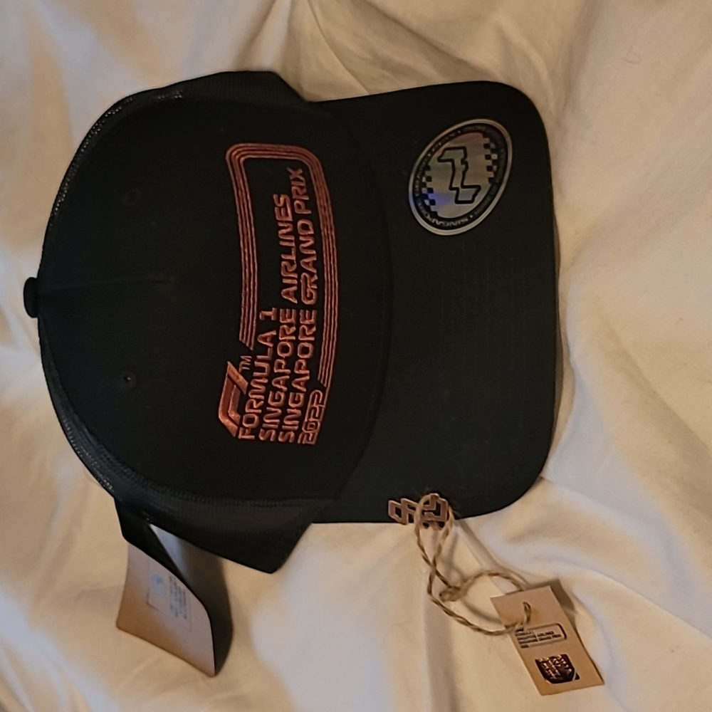 Formula 1 Singapore Grand Prix hat